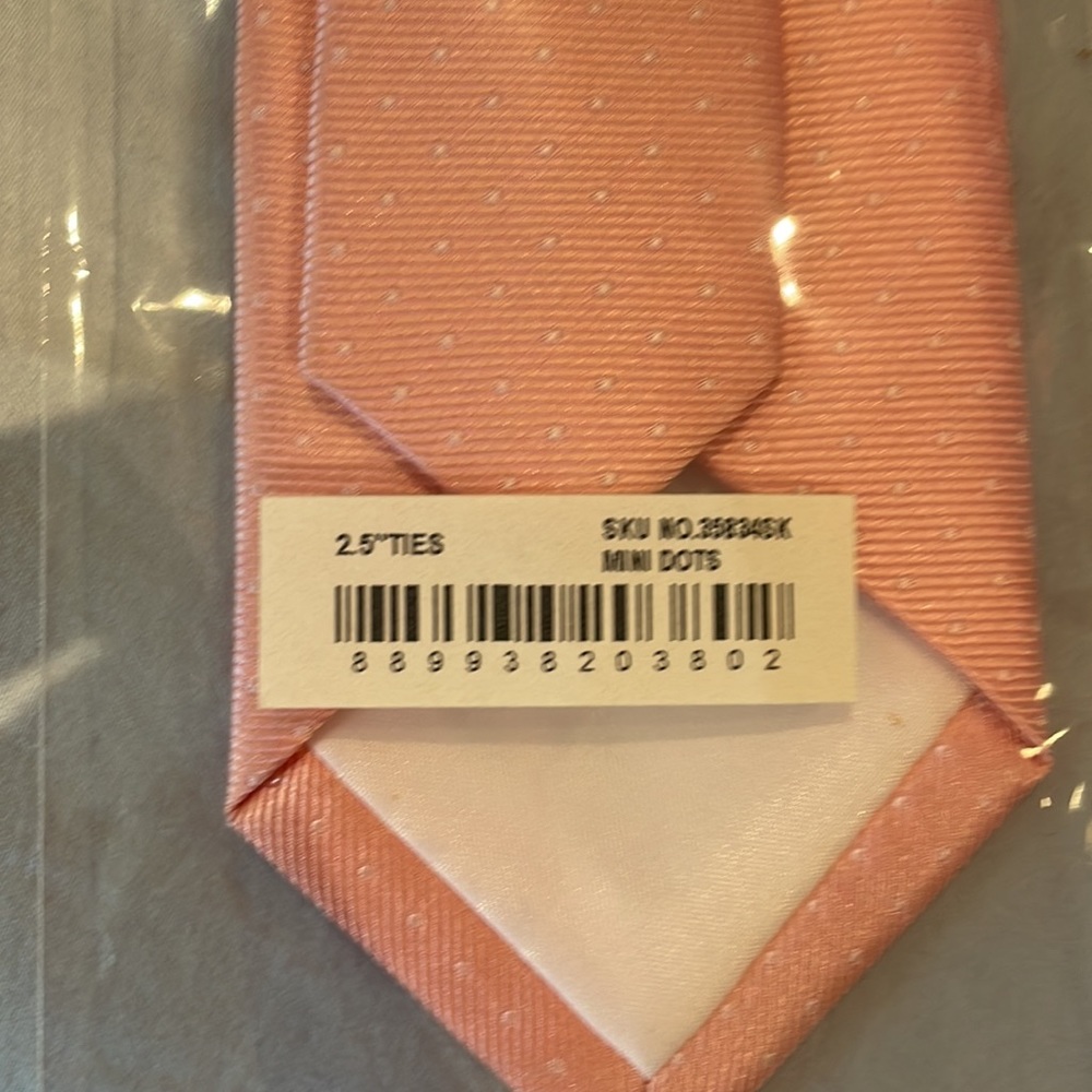 Pink tie with mini dots - Picture 4 of 4
